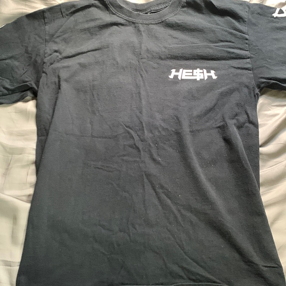 HE$H long sleeve